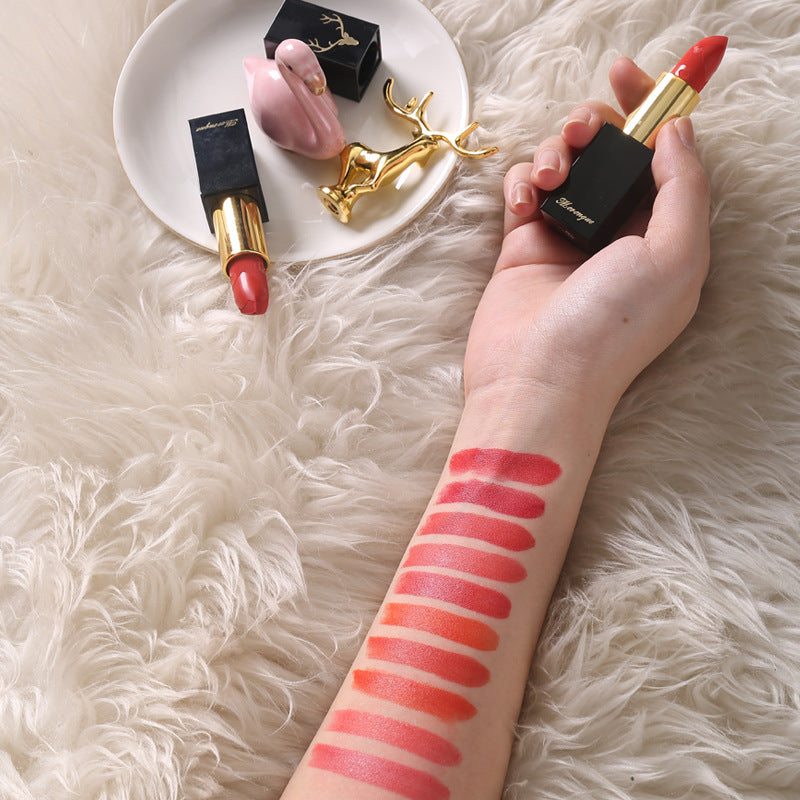 Qixi Valentine S Day Carved Love Lipstick Set (2)