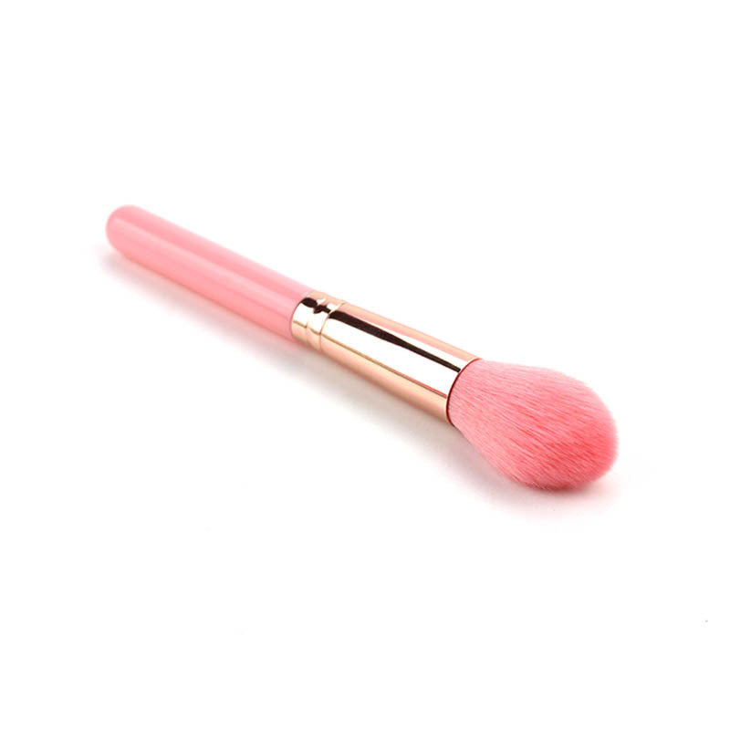 Highlight Brush Giveaway Makeup (4)