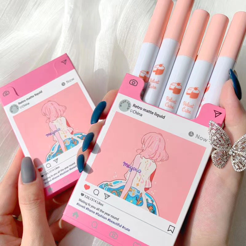 Matte Waterproof White Lipstick (2)