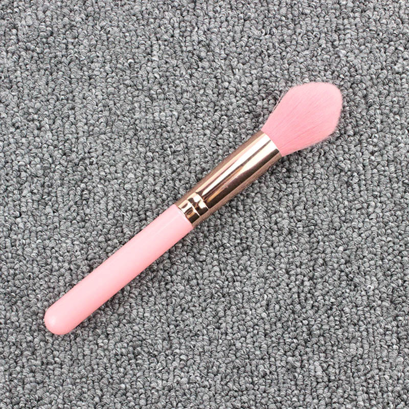 Highlight Brush Giveaway Makeup
