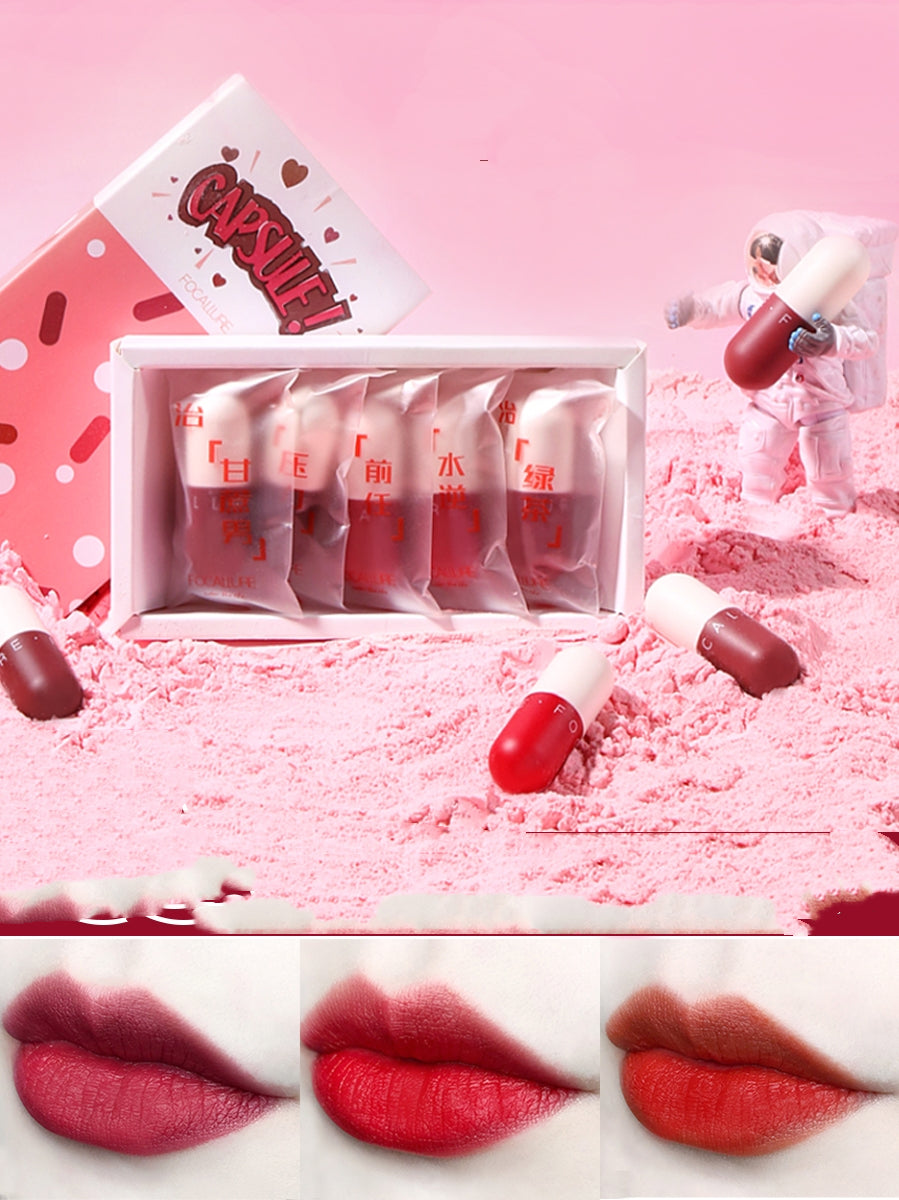 Moisturizing and Non-Discoloring Lipstick for Schoolgirls (2)